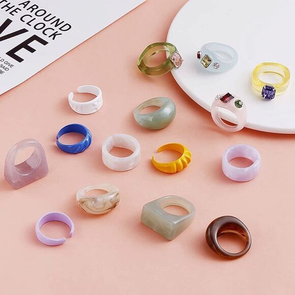 NWT Wool + Pepper Co. Resin Rhinestone Ring Set (15 Rings) - Picture 1 of 6